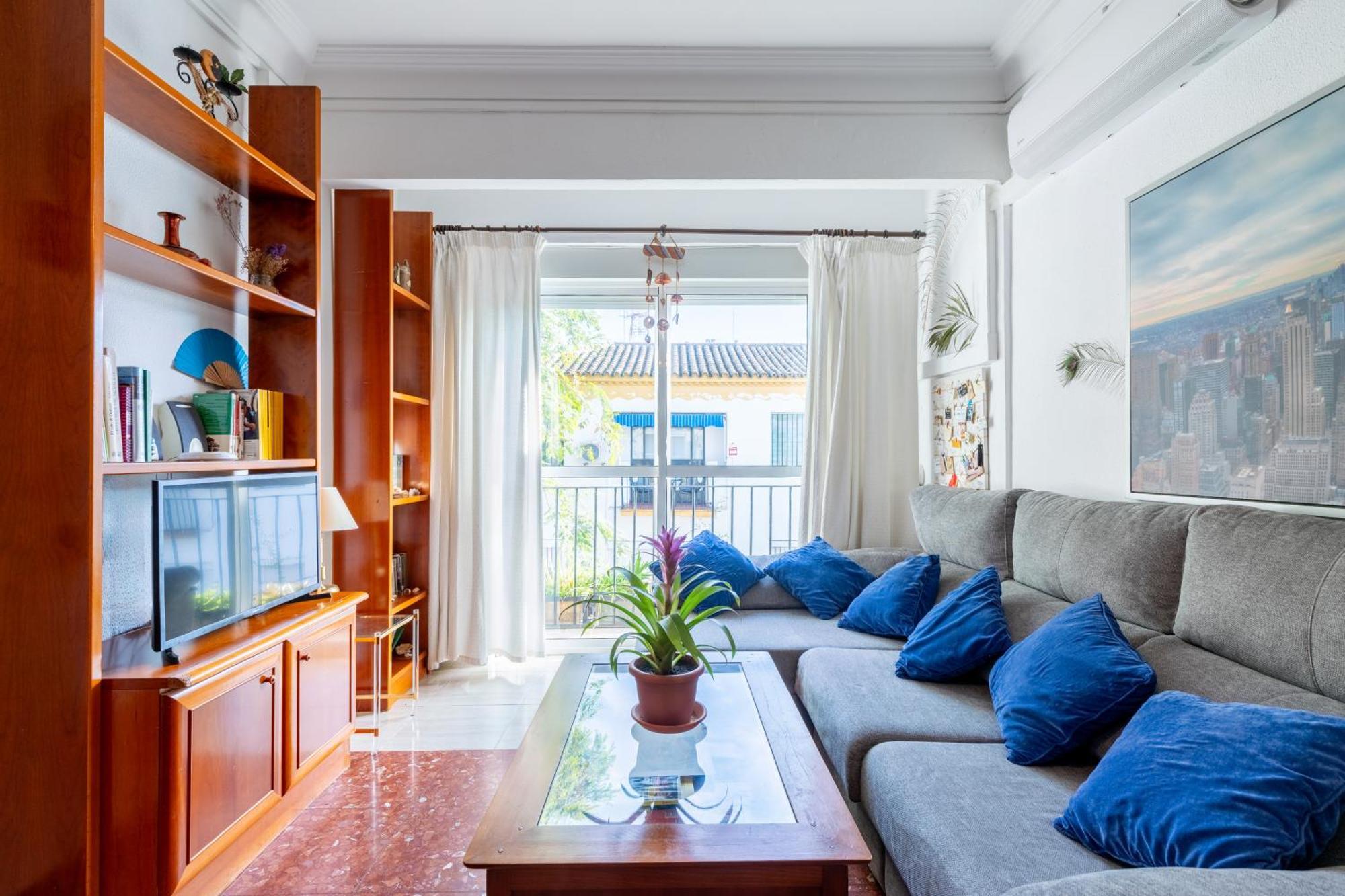 Apartamento Triana Los Remedios Seville Luaran gambar
