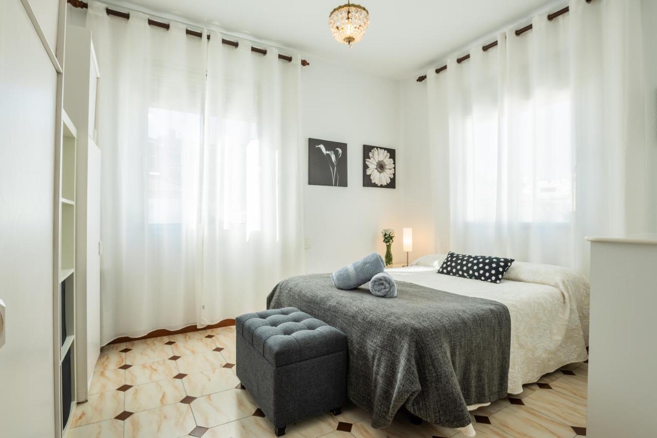 Apartamento Triana Los Remedios Seville Luaran gambar